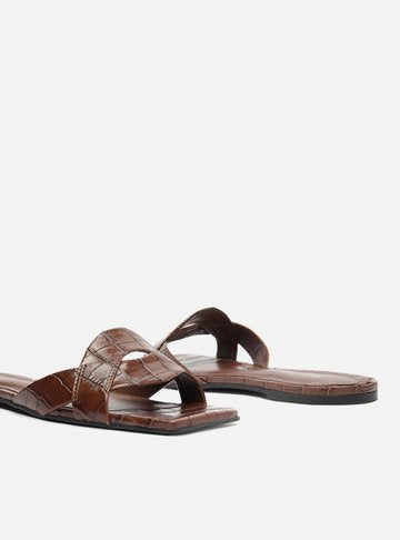 Flat Sandal Brown Croco Straps