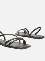 Load image into Gallery viewer, Flat Strap Black Flat Sandal
